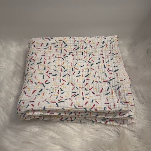 Red Rover Baby Blanket Colorful Sprinkles White Cotton Muslin Swaddle Lovey - Picture 1 of 7